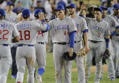 Jugadores de los Cachorros festejan el trunfo