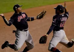 Rajai Davis y Francisco Lindor celebran el triunfo