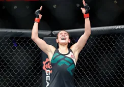 Alexa Grasso festeja su primer triunfo en UFC