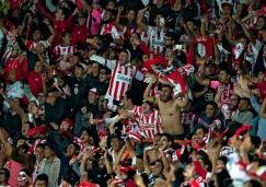 Aficionados del Necaxa festejan pase a las 'Semis' del A2016