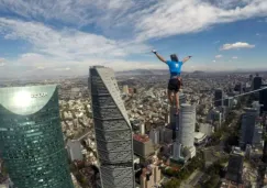 Alexander Schulz rompe récord de altura y distancia de Highline urbano