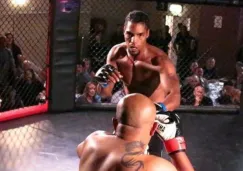 Michael McDaniel durante un combate de la XFC