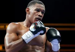 Danny Jacobs, durante su combate en contra de Sergio Mora