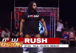 Rush hace su entrada al ring en MLW