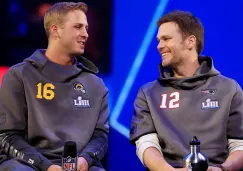 Jared Goff y Tom Brady en conferencia de prensa