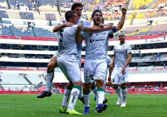 Santos Laguna celebra su anotación frente a Cruz Azul