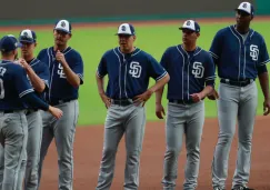 Jugadores de San Diego Padres previo al encuentro contra Diablos 