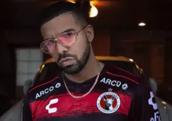 Drake luce jersey de Xolos