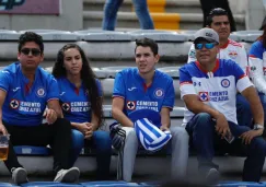 Aficionados de Cruz Azul en las gradas del Universitario BUAP