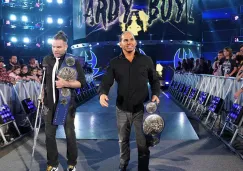 The Hardy Boyz hacen su entrada al ring