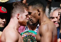 Canelo Y Jacobs se encaran en pesaje previo a pelea 