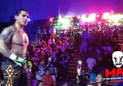 Juventud Guerrera en una función de Triple A