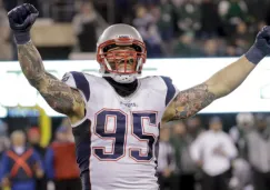 Chris Long, celebra un Fumble con New England