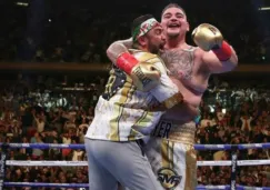 Andy Ruiz celebra tras derrotar a Anthony Joshua