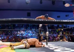 Momento en que Blue Demon Jr. atacó a Dr. Wagner Jr.