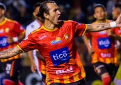 Arellano festeja anotación con Herediano 