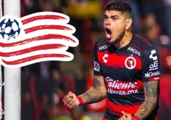 Gustavo Bou festeja un gol con Xolos 