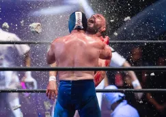 Blue Demon Jr. destroza tabique en el rostro de Dr. Wagner Jr.