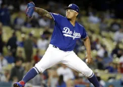 Urías, a punto de lanzar en partido de Dodgers