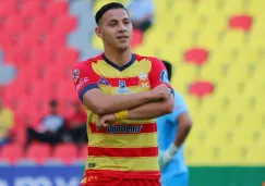 Carlos Ferreria celebrando su anotación con Monarcas