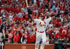 Molina celebra el batazo del triunfo en Busch Stadium