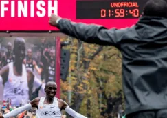 Eliud Kipchoge tras cruzar la meta