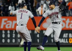 Jugadores de Houston celebran en Yankee Stadium