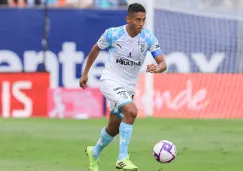 Luis Romo conduce el balón en el Atlético San Luis vs Querétaro