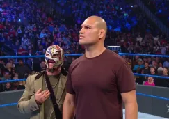 Rey Mysterio y Caín Velázquez