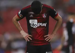 Facundo Barceló lamentando la derrota ante San Luis