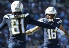 Chargers festeja durante un partido