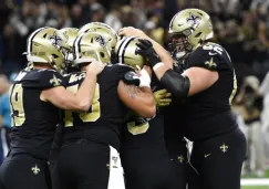 Jugadores de New Orleans festejan el triunfo sobre Panthers