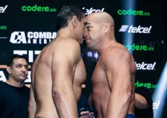 Alberto Rodríguez y Tito Ortiz durante el pesaje