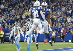 Marlon Mack celebra anotación