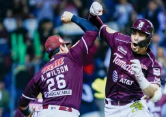 Jugadores de Tomateros, en festejo