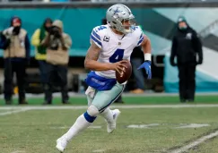 Dak Prescott durante un partido con Cowboys