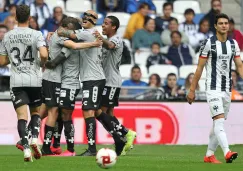 Jugadores de Gallos, en festejo en el BBVA