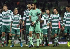 Jugadores de Santos en el partido contra Pumas