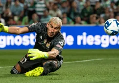 Nahuel Guzmán durante el partido entre Santos y Tigres