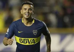 Edwin Cardona durante un duelo con Boca Jrs