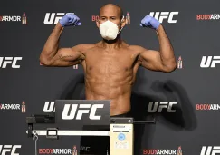 Ronaldo Jacare Souza  en el pesaje previo a la función 