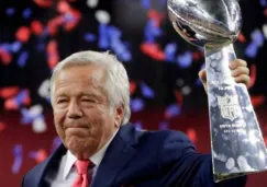 Dueño de Patriots subastará anillo de Super Bowl LI por una buena causa