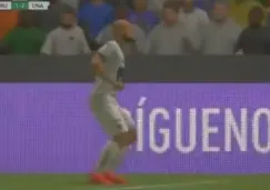 Carlos González en festejo de gol