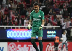 Raúl Gudiño durante un partido con Chivas