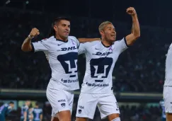 Barrera y Malcorra celebran un gol durante un partido con Pumas