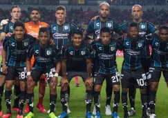 Jugadores de Querétaro previo a un partido