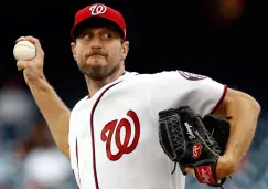 Scherzer lanza la bola en un juego de los Nationals