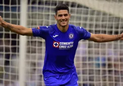 Lucas Passerini celebra un gol con Cruz Azul 