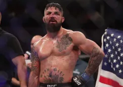 Mike Perry golpeó a un hombre en un restaurante