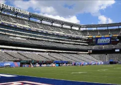 Postal del MetLife Estadium sin público